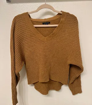 American Eagle Outfitters Sweater thumbnail 2