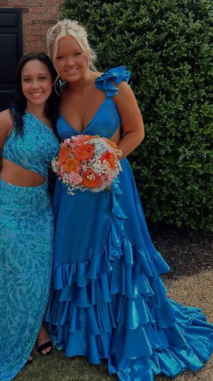 Sherri Hill Prom Dress thumbnail 1