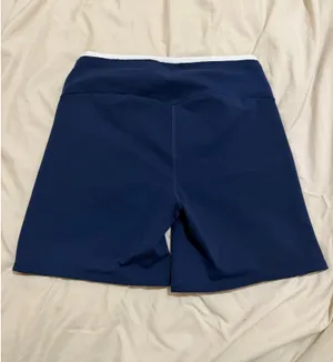 Alo Yoga Airbrush Shorts 5" thumbnail 4