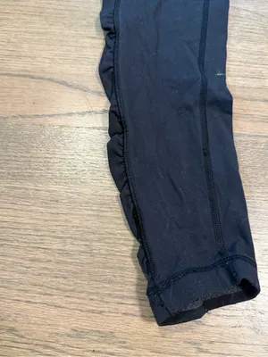 Lululemon Cinched Black Leggings With White Striped Band: Size 6 thumbnail 5