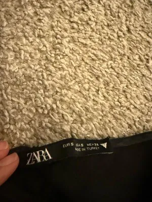 Navy zara shoulder pad crop top thumbnail 2