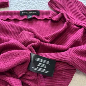 Banana Republic Fuchsia Draped Cowl Neck Ribbed Knit Top Fall Quiet Luxury cozy thumbnail 7