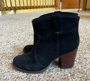 Black Western Boots Size 7 thumbnail 2