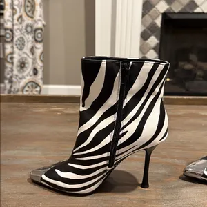 INC Women's‎ Boots Size 5 New Zebra Print Stiletto Ankle Booties Statement thumbnail 4