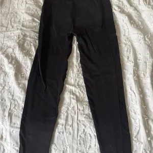 Gymshark S Black Leggings and Black Long Sleeve Top thumbnail 5