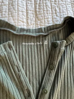 Abercrombie & Fitch Olive Green Ribbed Button-Front Long Sleeve Top thumbnail 3