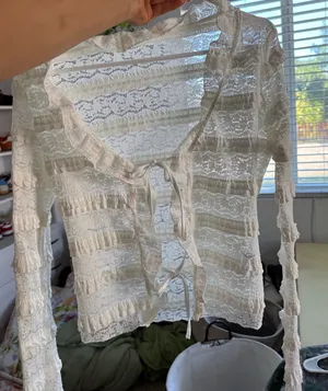 Urban Outfitters Lace long sleeve top thumbnail 2