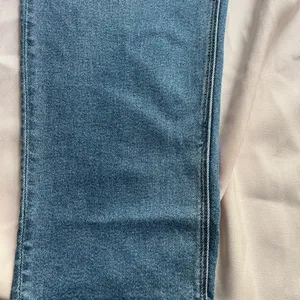 American Eagle Light Blue Stretch Jeans thumbnail 4