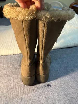 Sporty Millie Stone Suede women’s size 6.5 thumbnail 4