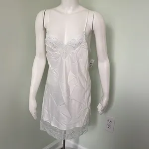 In Bloom By Jonquil Bridal Nightgown NEW thumbnail 4