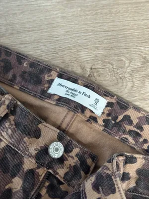 Abercrombie & Fitch Cheetah / Leopard Low Rise Baggy Jean thumbnail 2