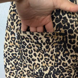 Princess Polly Nickei Denim Mini Leopard Print Skirt US 0 thumbnail 5