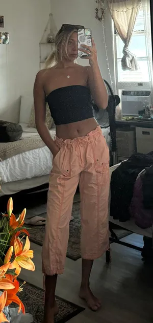 Light Peach Mid Length Cargo Type Pants thumbnail 2