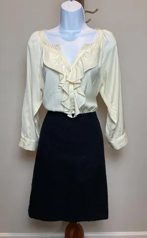 LOFT Mixed Media Dress Size 6 Cream Black Long Sleeve Ruffle Top Knee Length thumbnail 1