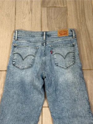 Levi’s 314 Straight-Leg Light Blue Jeans for Women — thumbnail 7