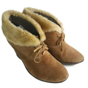 B.‎ MAKOWSKY Nellie Suede Fur Cuff Ankle Booties 9W thumbnail 2
