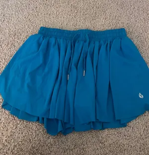 Butterfly Shorts Amazon thumbnail 1