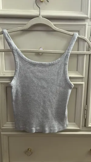 Brandy Melville Tank Top thumbnail 2