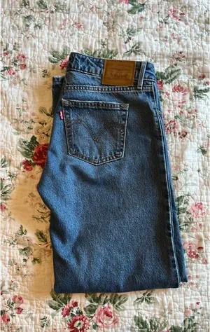 Levi’s Low Loose Premium Jeans thumbnail 2