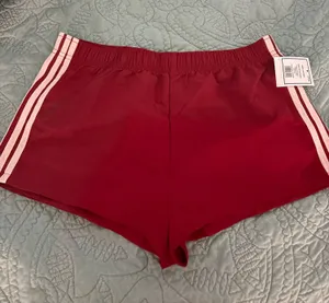 Shorts Red Size M thumbnail 1