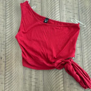 NWOT- Windsor Red Asymmetrical Tie Front Crop Top thumbnail 1