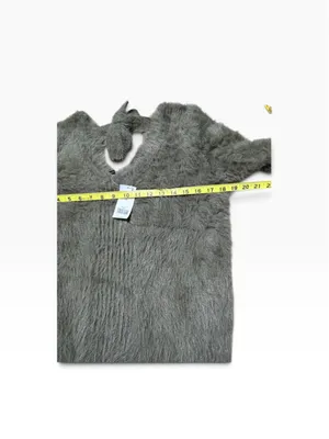 Women's Banana Republic Fuzzy Sweater Size M Green Crew Neck thumbnail 5