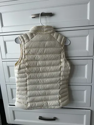 Cream Patagonia vest thumbnail 2