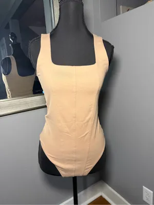 Abercrombie & Fitch Soft A&F Double-Layered Seamless Corset Bodysuit Small thumbnail 2