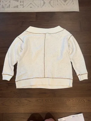 Pilcro Slouchy Off The Shoulder Sweatshirt in Ivory Size XS - C59-005 thumbnail 9