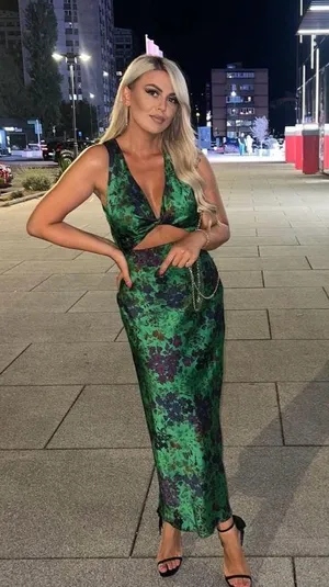 Zara maxi floral satin dress wedding evening party Floral Green Cutout Dress thumbnail 10