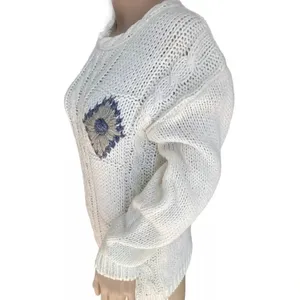 VINTAGE 80s SHENANIGANS Women’s White Sweater Hand Knitted Flower Design Small thumbnail 4