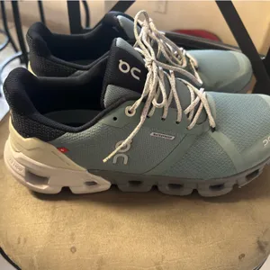 8.5 On Cloudflyer 3.0 Turquoise | sea glacier waterproof Women Running Shoes. thumbnail 2