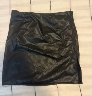 Amazon Black Faux Leather Skirt thumbnail 1