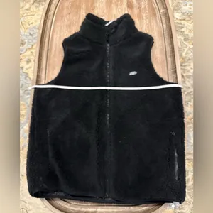Wrangler All Terrain gear fleece Sherpa vest. Size Large thumbnail 9