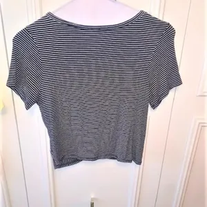 Set 2 Yellow front tie/B&W stripe front knot crop top‎ tee thumbnail 8