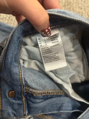 American Eagle Distressed Mom Jean High Rise thumbnail 6