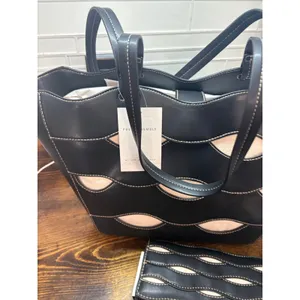 Free Assembly Black Tote And Matching‎ Wallet thumbnail 3