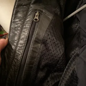 Harley Davidson Leather Jacket size Med thumbnail 9