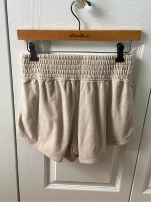 SET Abercrombie & Fitch Beige Terry Short Sleeve Tee and Shorts thumbnail 5