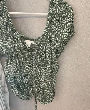 H&M blouse thumbnail 1
