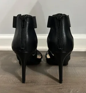 Heels thumbnail 3