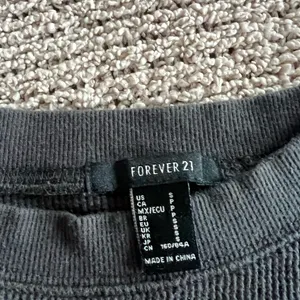 Malibu Motors Graphic Cropped Top - Black thumbnail 3