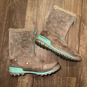 Merrell Bracken 400 gram insulated brown & teal embroidered boots thumbnail 1