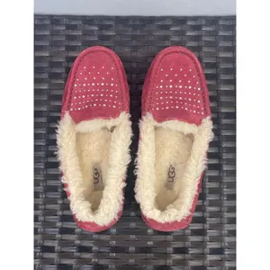 UGG moccasins women’s size 7 thumbnail 5