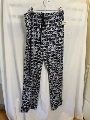 DKNY black & white logo print blouse with repeating DKNY text pattern, size M two piece pj set #designer #workwear. #168 thumbnail 5