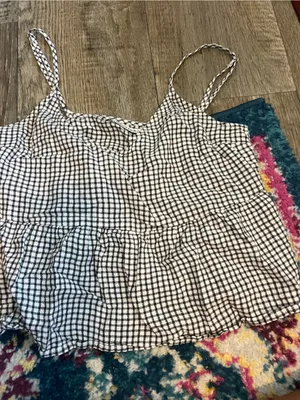 Abercrombie Black & White Gingham Spaghetti Strap Peplum Tank Top thumbnail 4