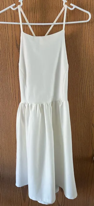 FancyInn White Dress thumbnail 1