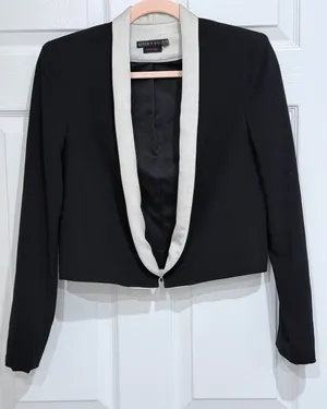 Alice + Olivia Employed Cropped Tuxedo Blazer Black Cream Shawl Collar Size 4 thumbnail 1