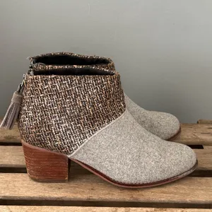 Toms Leila Wool‎ Felt Ankle Boots Size 8 A30 thumbnail 8