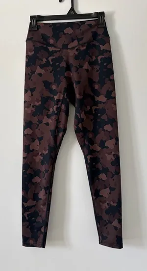 Balance Athletica Vitality Ascend Base Camo High Rise 26in Leggings Brown Black thumbnail 1